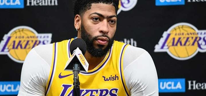 Anthony Davis Just Want to Play Basketball